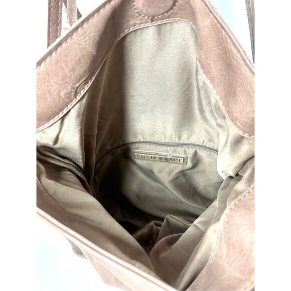 Antik Kraft Boho Brown Suede Vegan Leather Fold Over Crossbody Purse Tassel - Picture 7 of 9